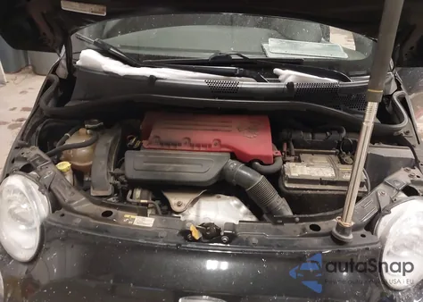 2013 Fiat 500 Abarth z USA, uszkodzony, nr VIN 3C3CFFFH0DT608545